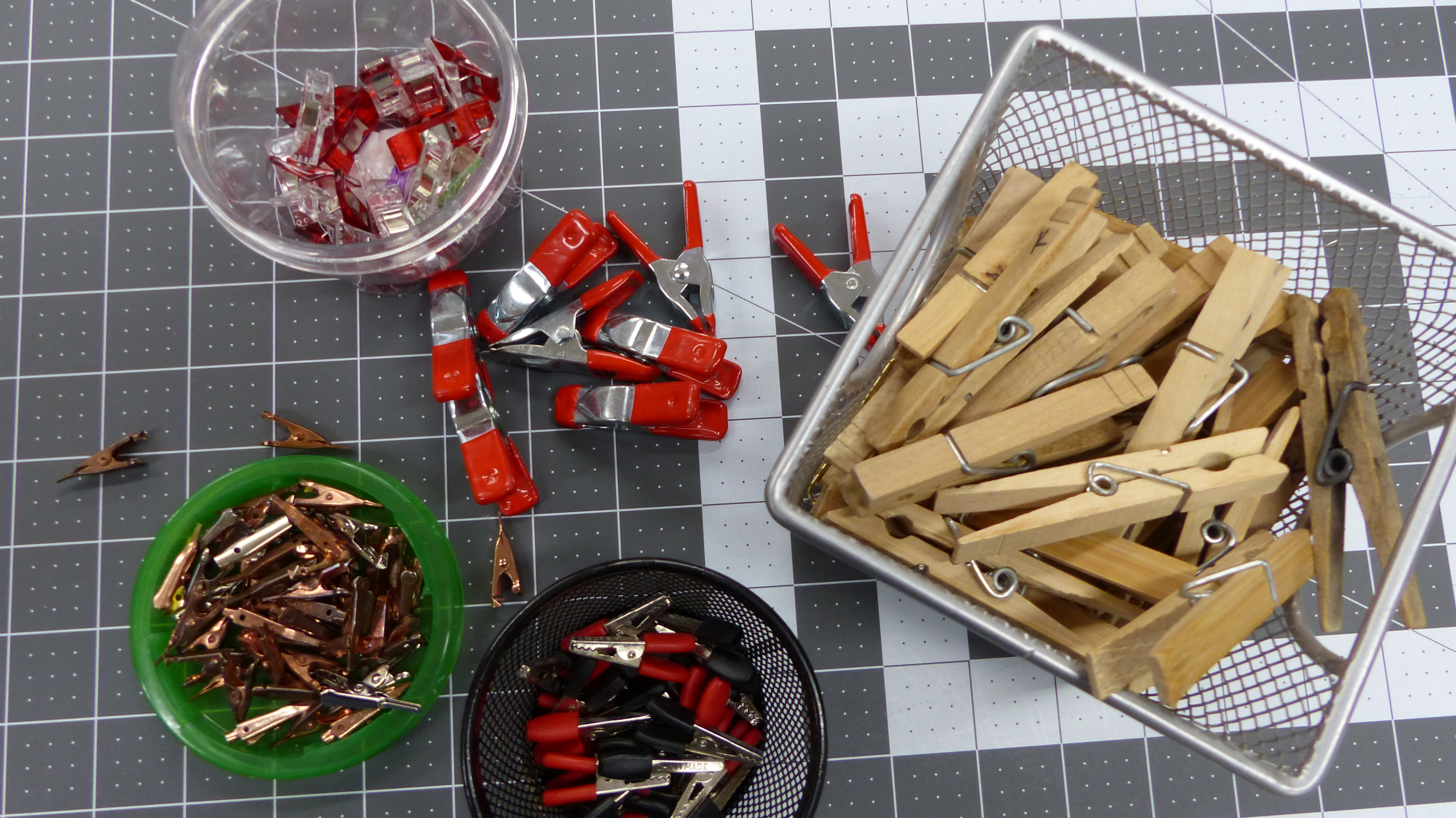 How To Use Clips Weaving The First Rows Of A Basket PrairieWood